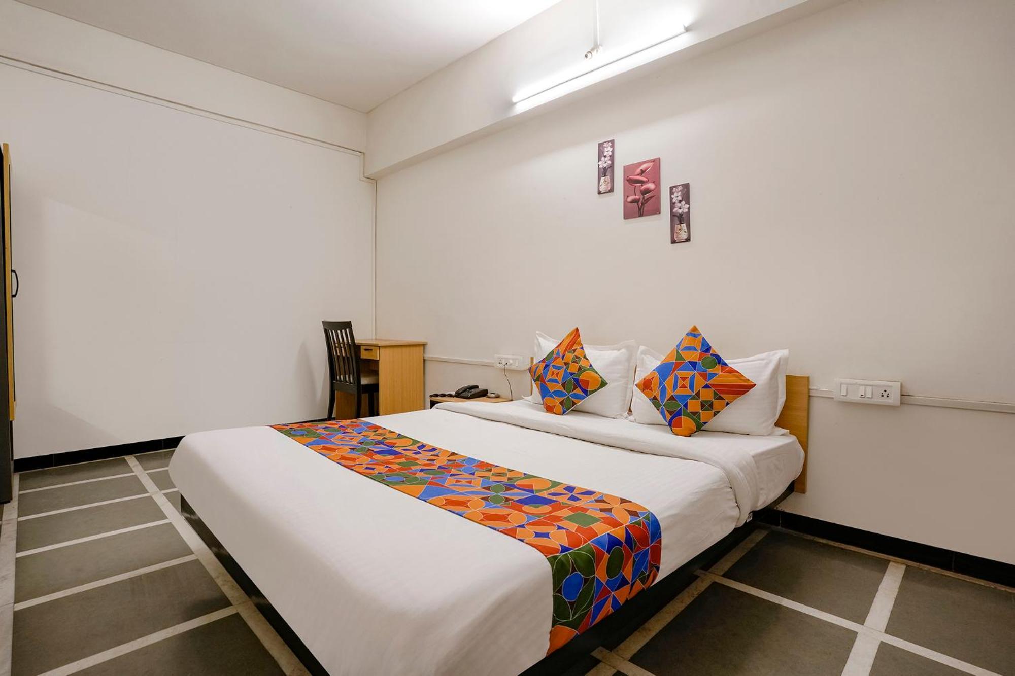 Fabhotel Saubhagya Inn Nashik Zewnętrze zdjęcie